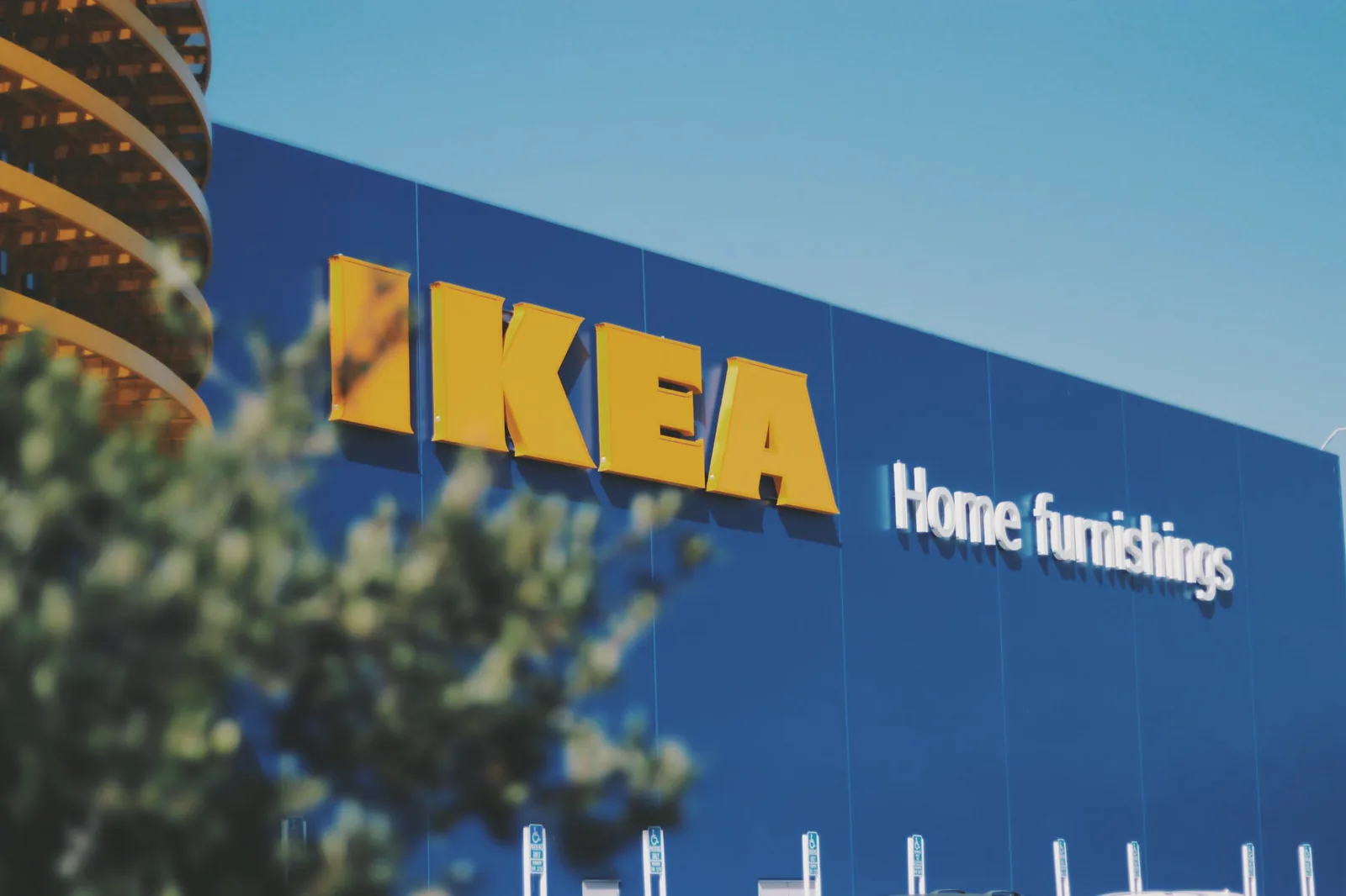 IKEA: Die Geschichte eines schwedischen Möbelgiganten
